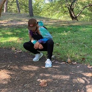 Meet your Posher, Jesus